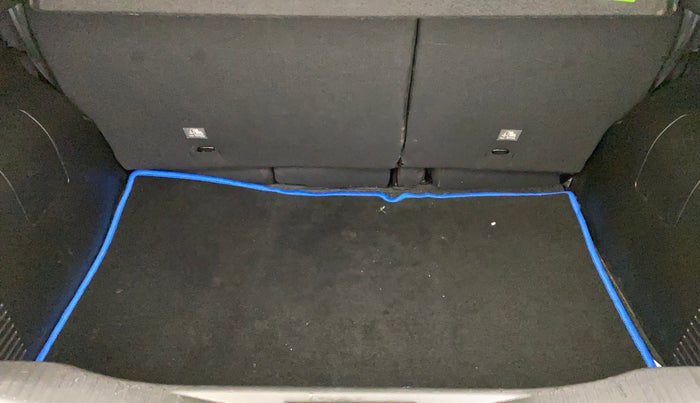 2021 Renault Kiger RXT 1.0 TURBO MT DUAL TONE, Petrol, Manual, 13,273 km, Boot Inside