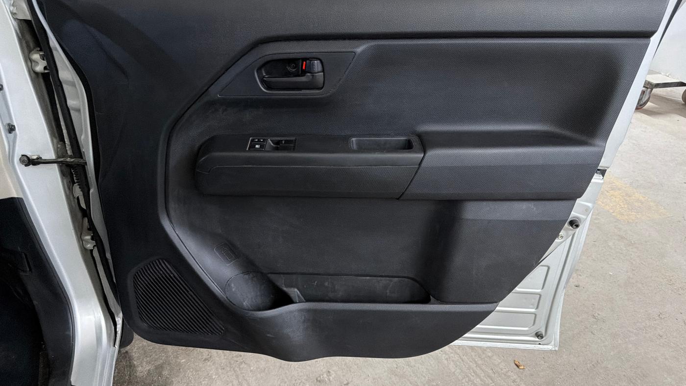 2023 Maruti New Wagon-R LXI CNG 1.0, CNG, Manual, 47,951 km, Driver Side Door Panels Control