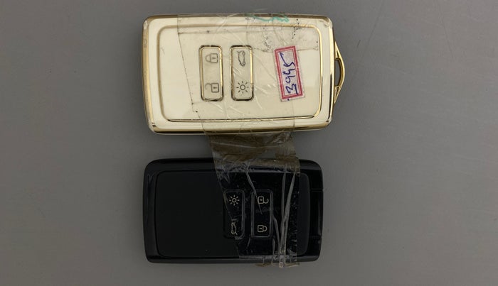 2019 Renault TRIBER RXZ, Petrol, Manual, 66,095 km, Key Close Up