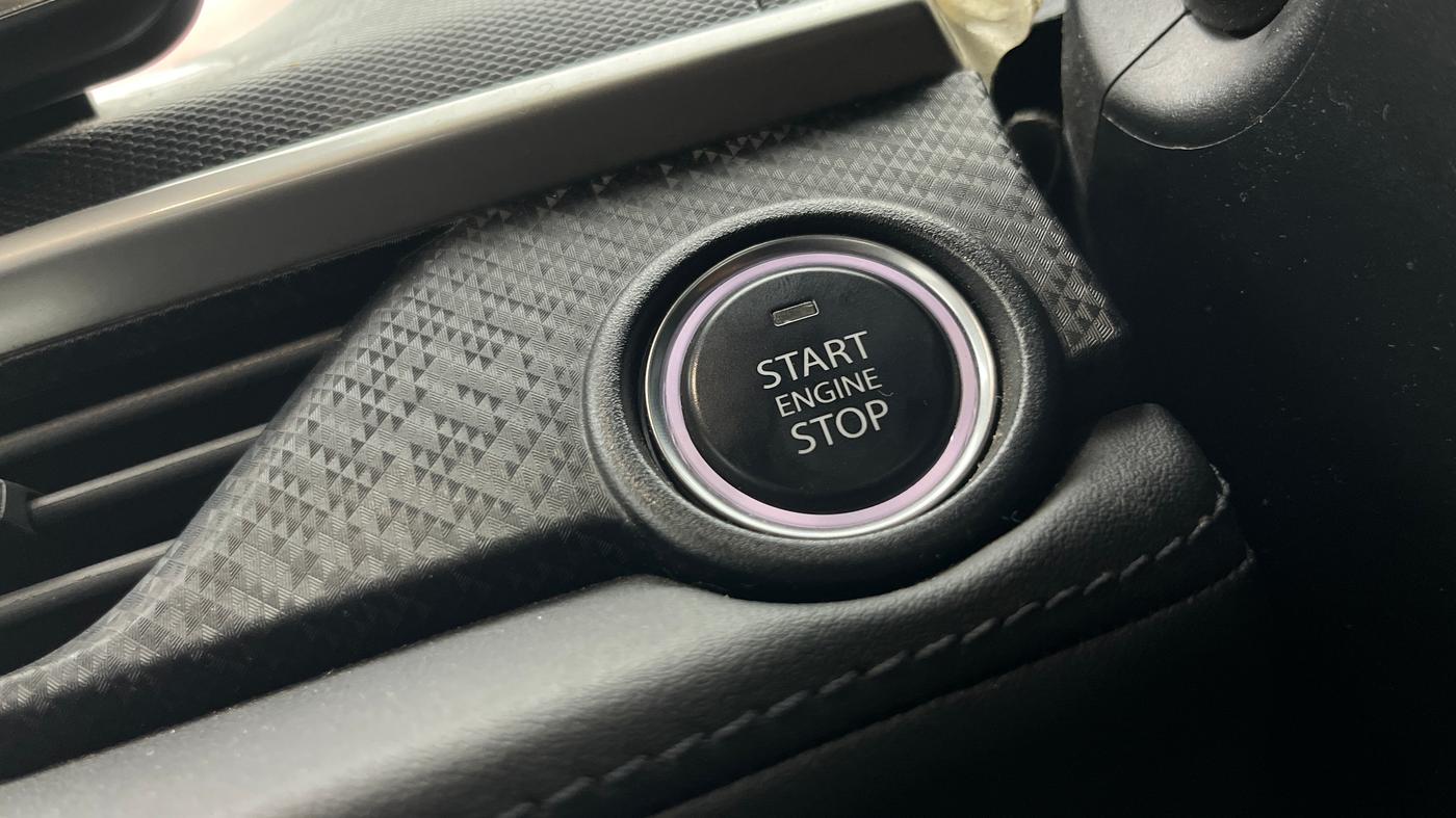 2024 Tata NEXON FEARLESS + DCA DUAL TONE 1.2 PETROL, Petrol, Automatic, 19,813 km, Keyless Start/ Stop Button