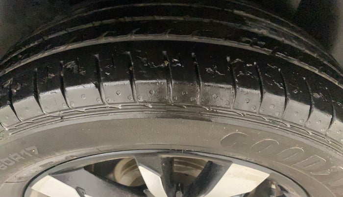 2020 MG HECTOR PLUS SHARP 2.0 DIESEL TURBO MT 6-STR, Diesel, Manual, 37,307 km, Left Rear Tyre Tread