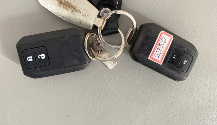 2019 Maruti Baleno ZETA CVT PETROL 1.2, Petrol, Automatic, 57,417 km, Key Close Up