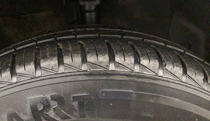 2020 Hyundai NEW SANTRO ERA EXECUTIVE, Petrol, Manual, 8,243 km, Right Front Tyre Tread