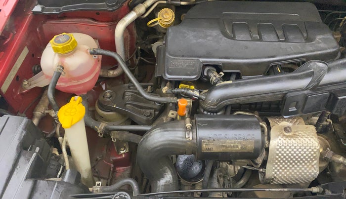 2021 Mahindra XUV300 W8 (O) 1.2 PETROL AMT, Petrol, Automatic, 59,338 km, Engine View - Right