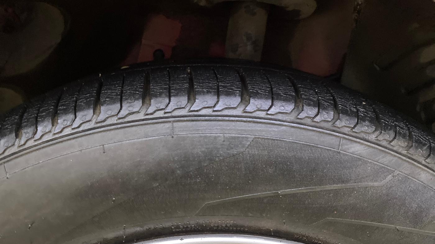 2015 Tata Zest XM PETROL, Petrol, Manual, 49,912 km, Right Front Tyre Tread
