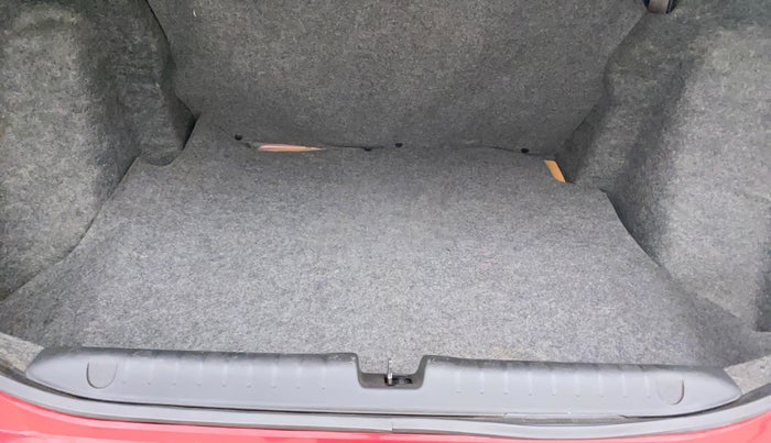 2018 Honda Amaze 1.2L I-VTEC V CVT, Petrol, Automatic, 36,998 km, Boot Inside