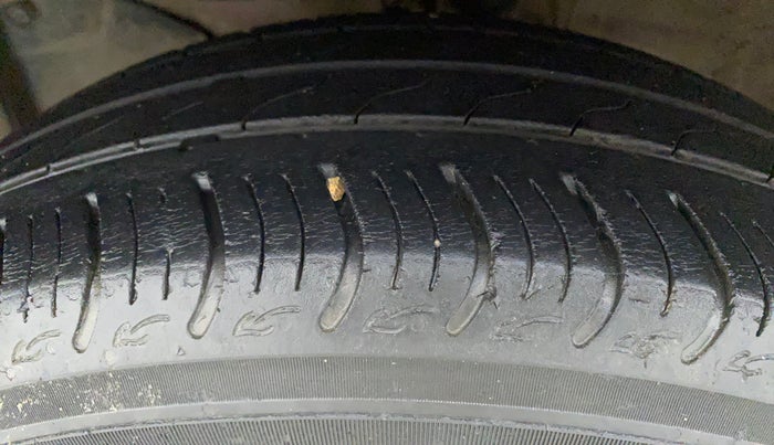 2018 Honda Amaze 1.2L I-VTEC V CVT, Petrol, Automatic, 36,998 km, Left Front Tyre Tread