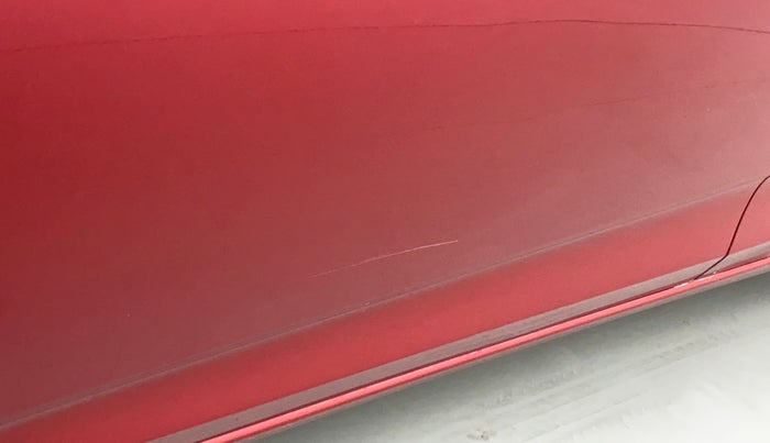 2018 Honda Amaze 1.2L I-VTEC V CVT, Petrol, Automatic, 36,998 km, Front passenger door - Minor scratches
