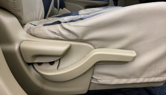 2015 Honda Brio S MT, Petrol, Manual, 71,338 km, Driver Side Adjustment Panel