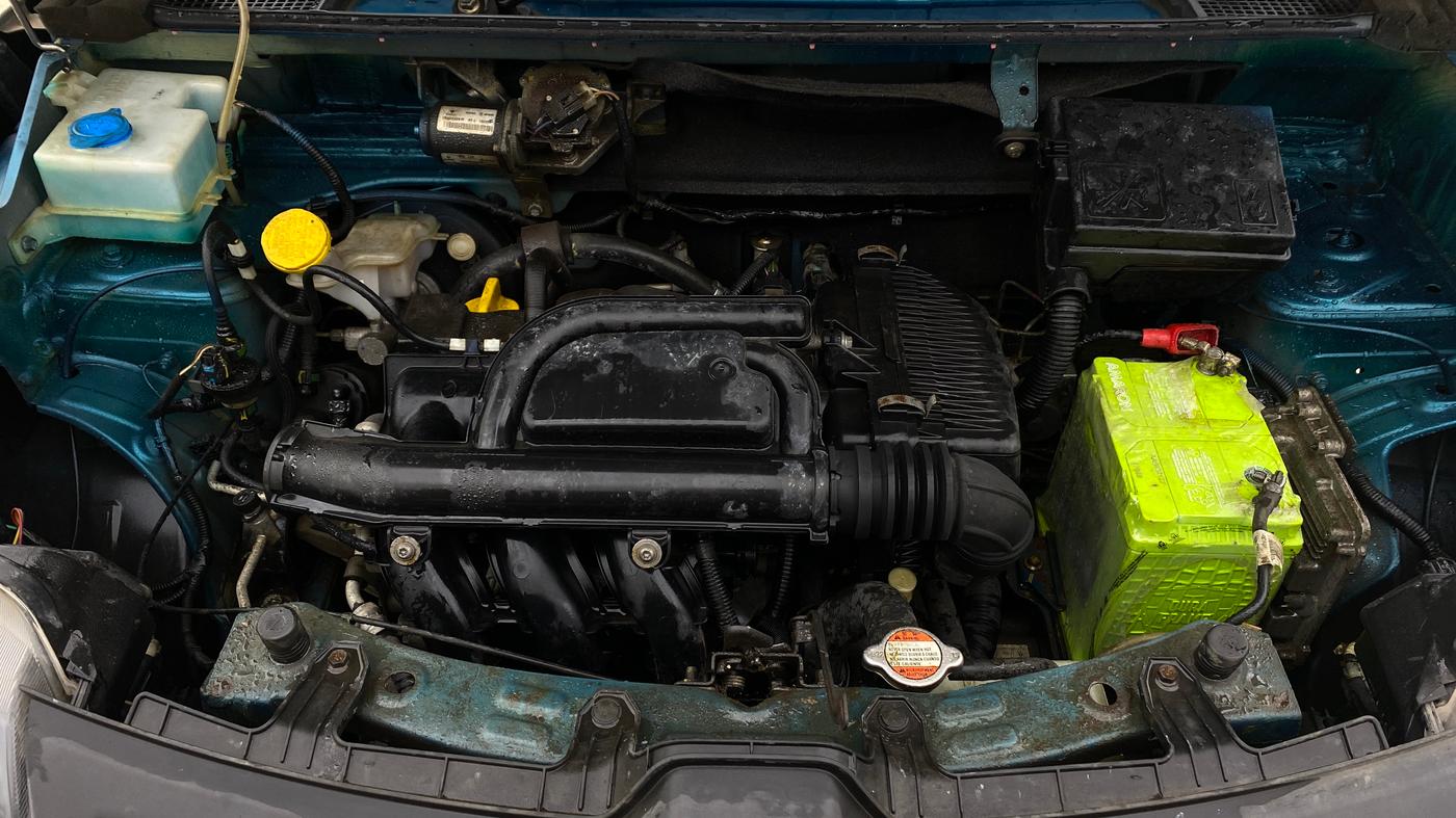 2020 Renault Kwid CLIMBER 1.0 AMT (O), Petrol, Automatic, 12,176 km, Engine View