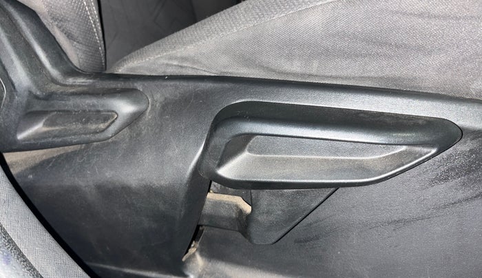 2020 Tata NEXON XZA PLUS (O) PETROL, Petrol, Automatic, 86,467 km, Driver Side Adjustment Panel