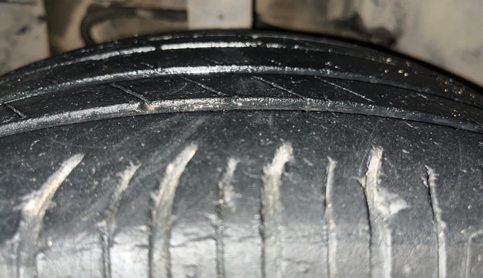 2020 Tata NEXON XZA PLUS (O) PETROL, Petrol, Automatic, 86,467 km, Right Front Tyre Tread
