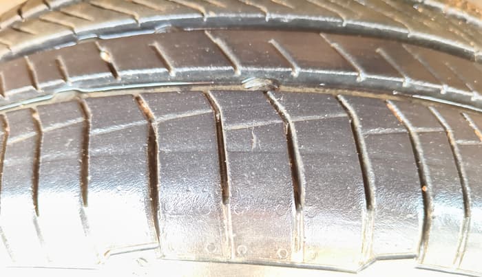 2015 Honda Amaze 1.2L I-VTEC S AT, Petrol, Automatic, 36,084 km, Left Front Tyre Tread