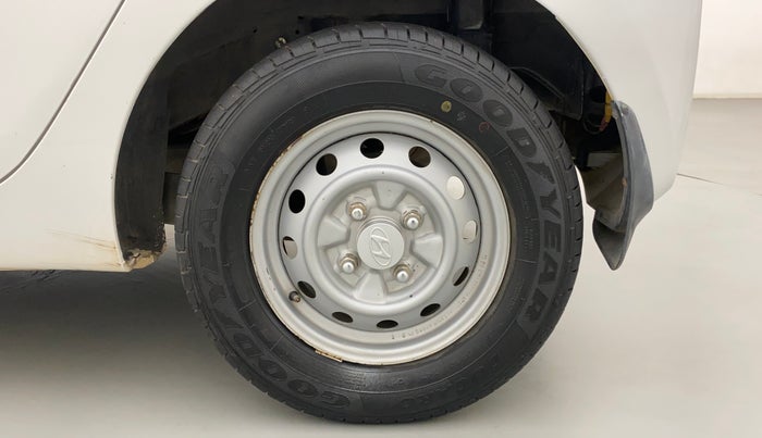 2015 Hyundai Eon ERA +, Petrol, Manual, 22,557 km, Left Rear Wheel