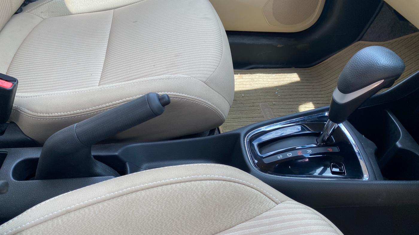 2022 Honda Amaze 1.2L I-VTEC VX CVT, Petrol, Automatic, 24,503 km, Gear Lever