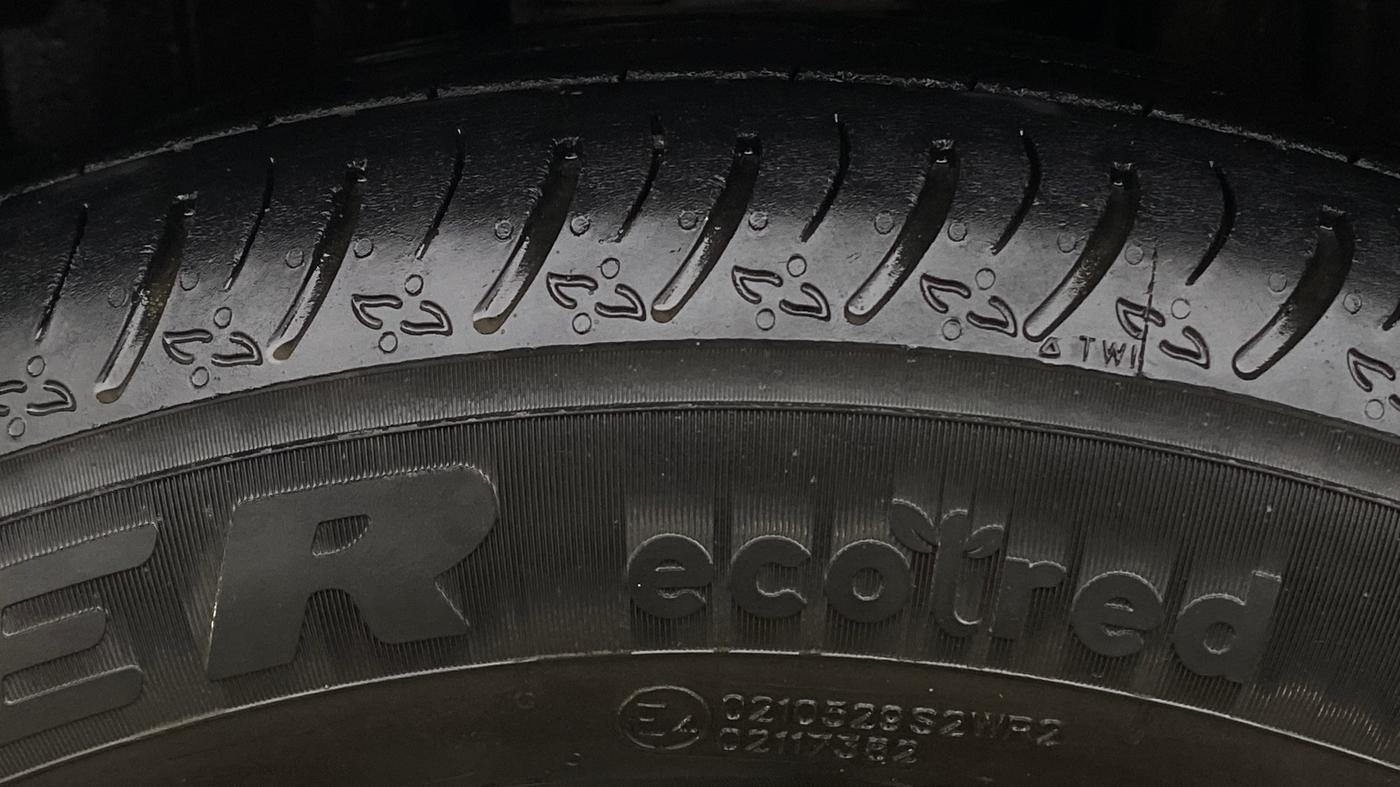 2022 Renault Kiger RXZ AMT, Petrol, Automatic, 41,238 km, Left Front Tyre Tread