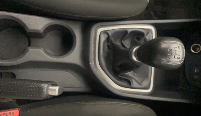 2016 Hyundai Creta SX PLUS 1.6 PETROL, Petrol, Manual, 72,881 km, Gear Lever