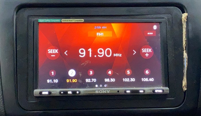 2018 Volkswagen Polo TRENDLINE 1.0L, Petrol, Manual, 23,430 km, Infotainment System