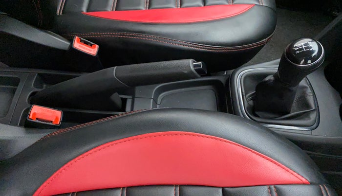 2018 Volkswagen Polo TRENDLINE 1.0L, Petrol, Manual, 23,430 km, Gear Lever