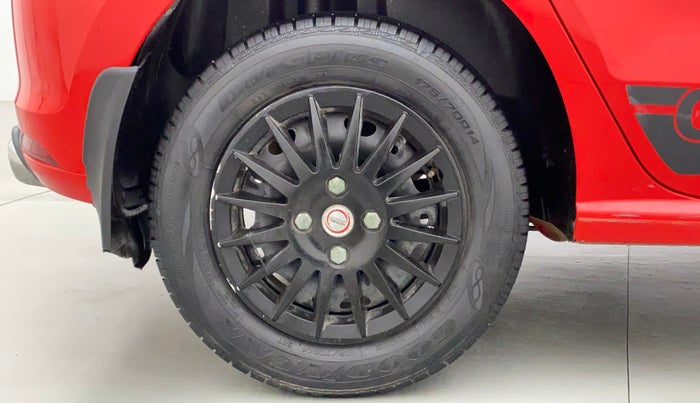 2018 Volkswagen Polo TRENDLINE 1.0L, Petrol, Manual, 23,430 km, Right Rear Wheel
