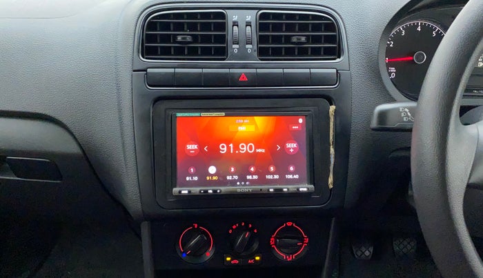 2018 Volkswagen Polo TRENDLINE 1.0L, Petrol, Manual, 23,430 km, Air Conditioner