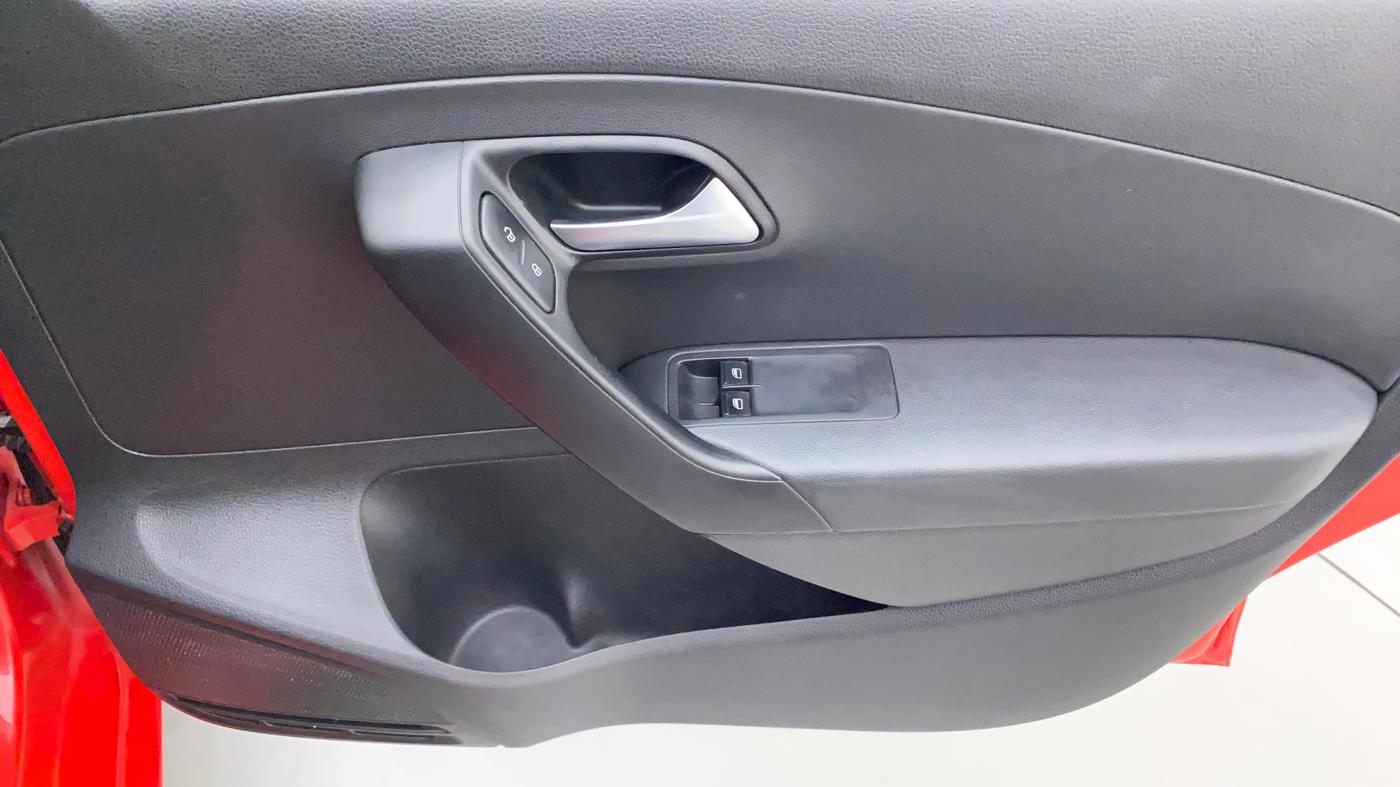 2018 Volkswagen Polo TRENDLINE 1.0L, Petrol, Manual, 23,430 km, Driver Side Door Panels Control