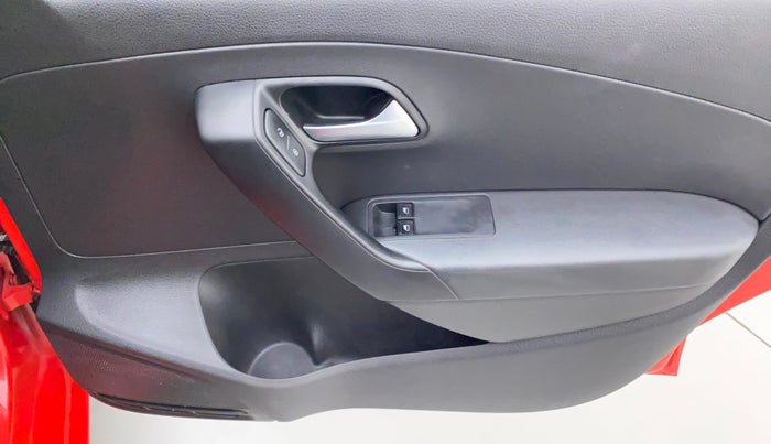 2018 Volkswagen Polo TRENDLINE 1.0L, Petrol, Manual, 23,430 km, Driver Side Door Panels Control
