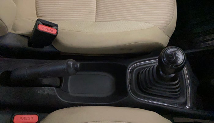 2020 Honda Amaze 1.2L I-VTEC E, CNG, Manual, 83,769 km, Gear Lever