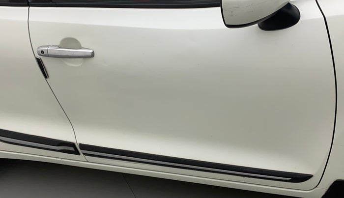 2017 Maruti Baleno SIGMA PETROL 1.2, CNG, Manual, 85,951 km, Driver-side door - Slightly dented