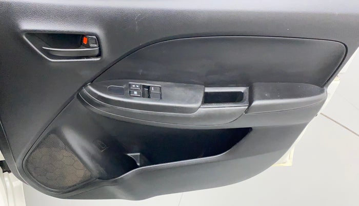 2017 Maruti Baleno SIGMA PETROL 1.2, CNG, Manual, 85,951 km, Driver Side Door Panels Control
