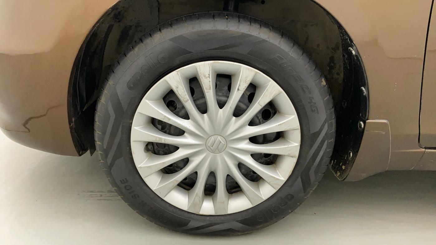 2015 Maruti Ciaz VXI+, Petrol, Manual, 94,950 km, Left Front Wheel