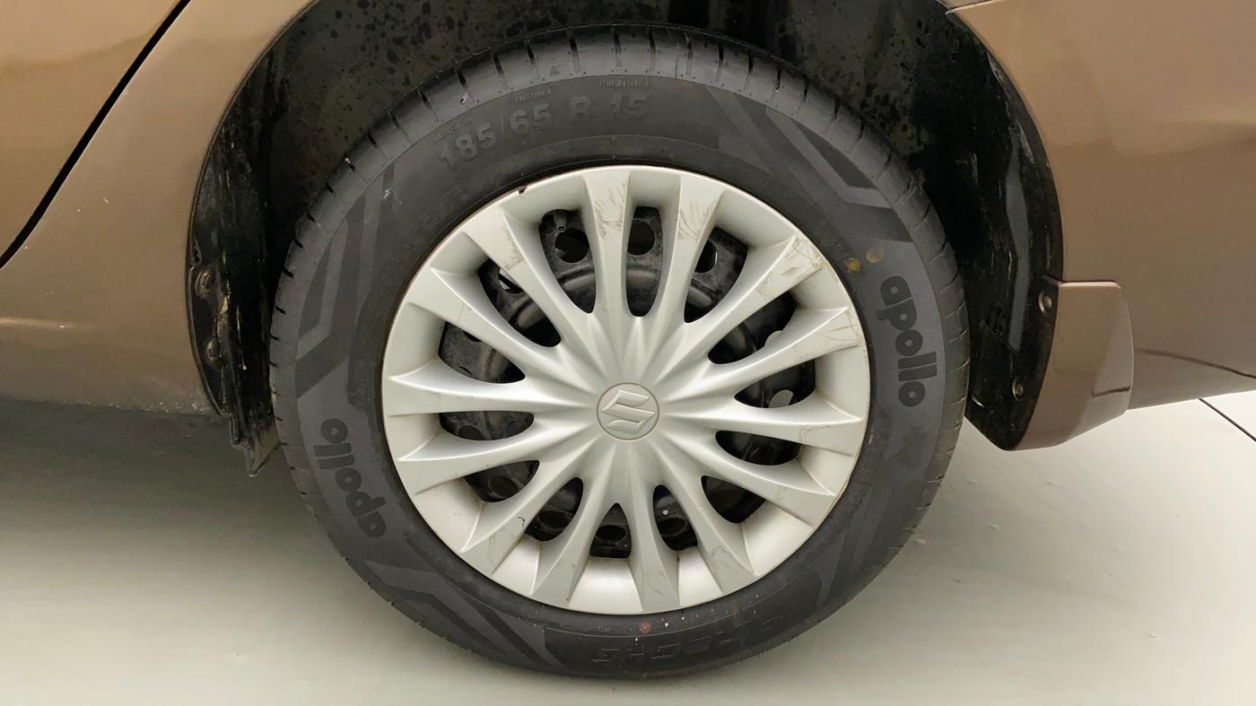2015 Maruti Ciaz VXI+, Petrol, Manual, 94,950 km, Left Rear Wheel