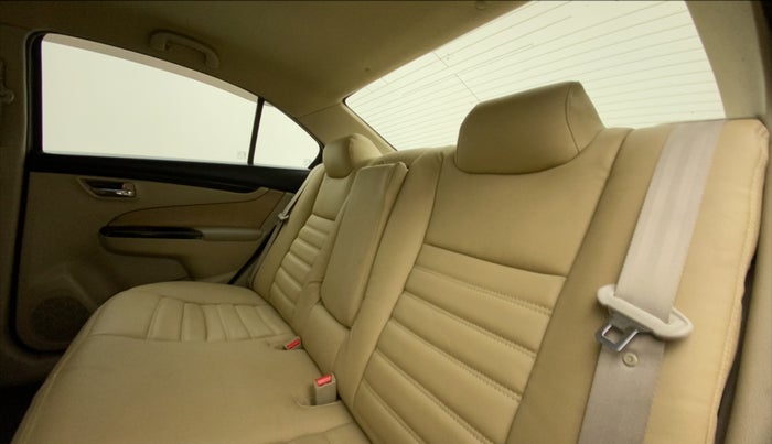 2015 Maruti Ciaz VXI+, Petrol, Manual, 94,950 km, Right Side Rear Door Cabin