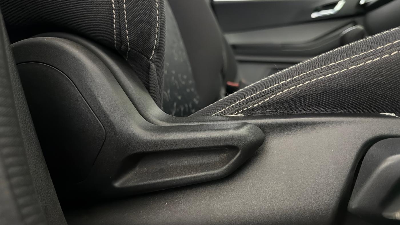 2021 Tata Tiago XZ PLUS PETROL, Petrol, Manual, 50,774 km, Driver Side Adjustment Panel