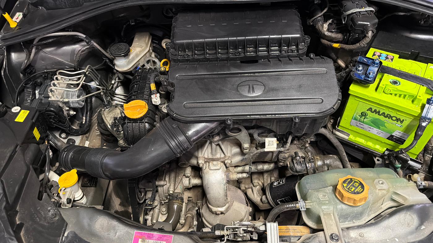 2021 Tata Tiago XZ PLUS PETROL, Petrol, Manual, 50,774 km, Engine View - Right