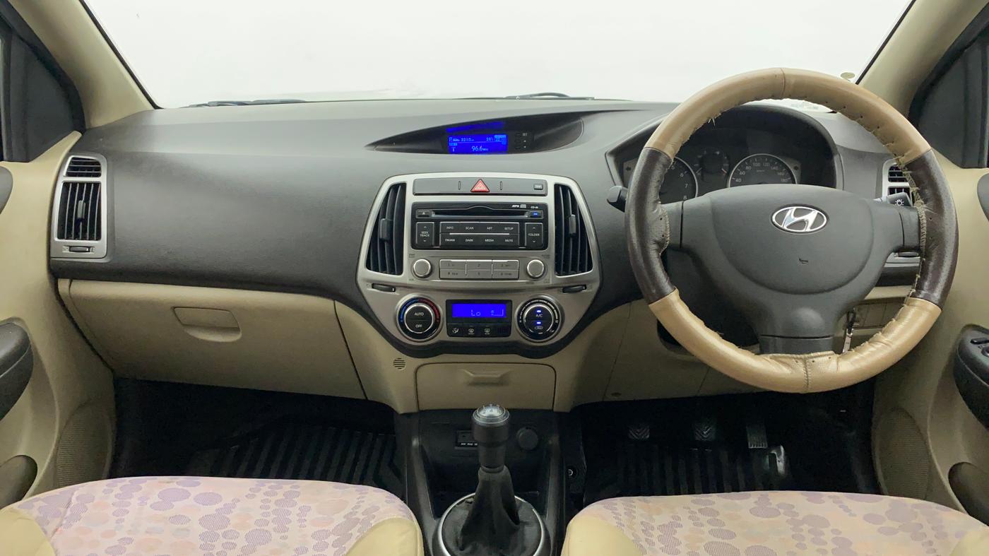 2013 Hyundai i20 MAGNA (O) 1.2, Petrol, Manual, 29,328 km, Dashboard
