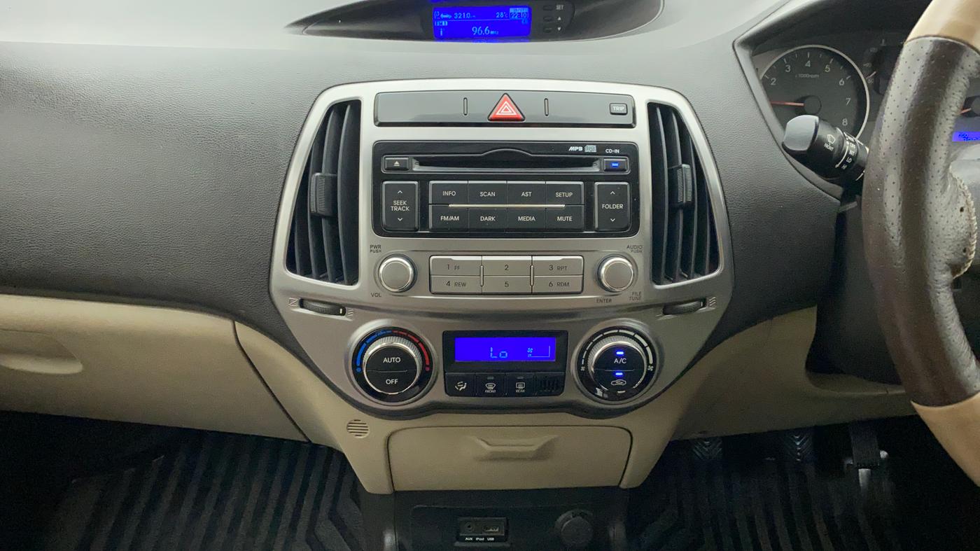 2013 Hyundai i20 MAGNA (O) 1.2, Petrol, Manual, 29,328 km, Air Conditioner