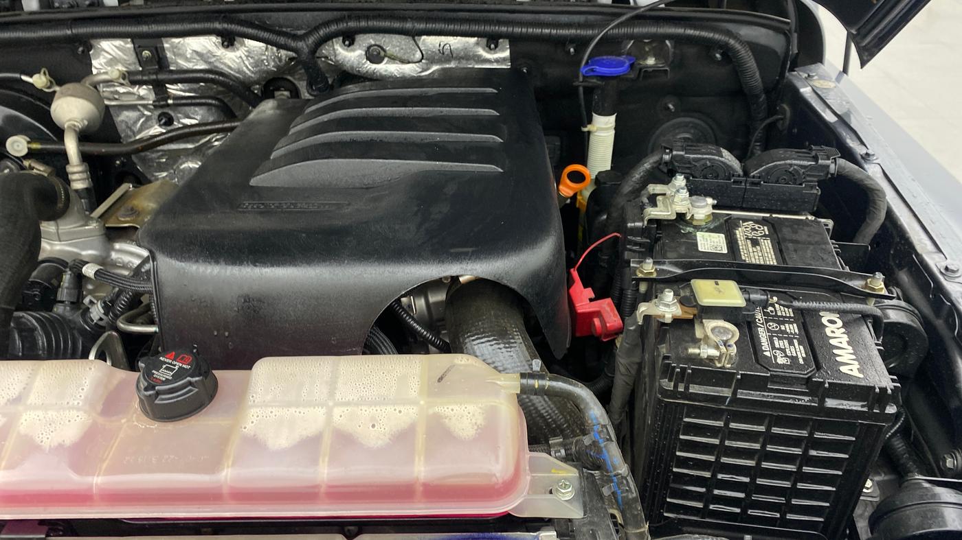 2022 Mahindra Thar LX PETROL HT 4WD AT, Petrol, Automatic, 20,807 km, Engine View - Left