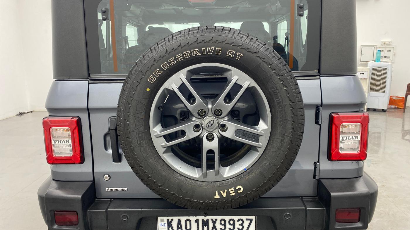 2022 Mahindra Thar LX PETROL HT 4WD AT, Petrol, Automatic, 20,807 km, Spare Tyre