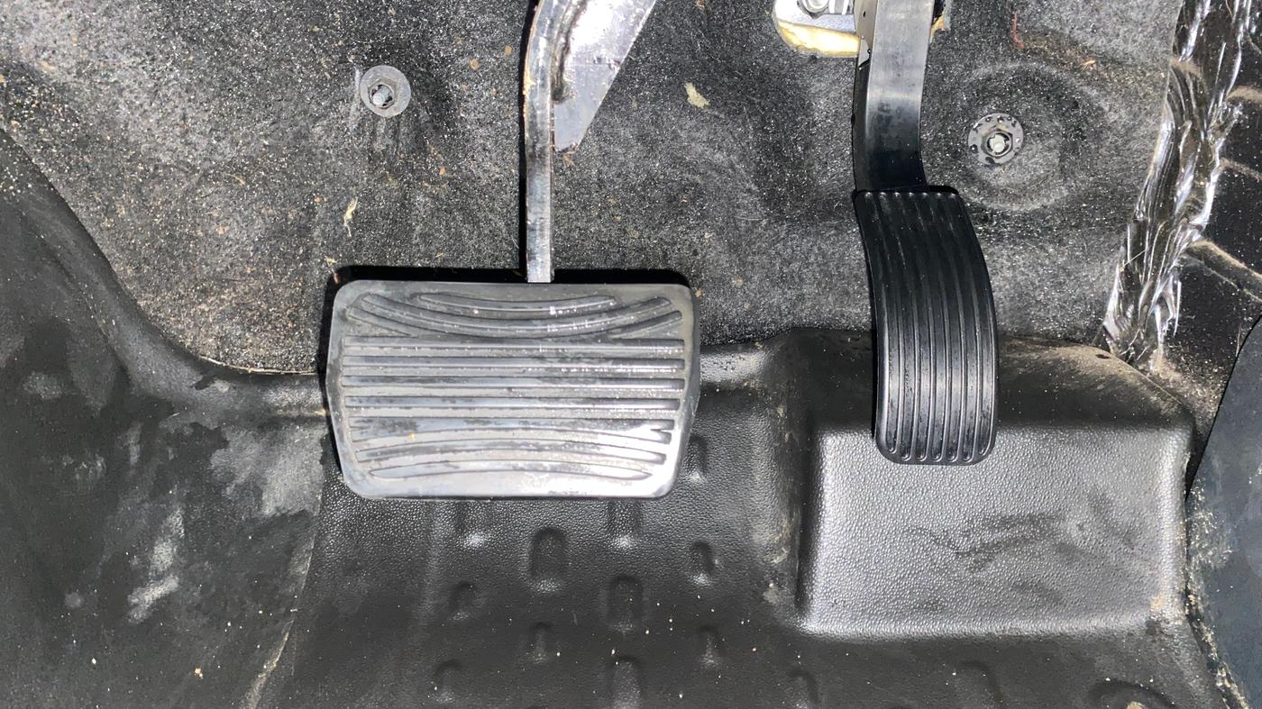 2022 Mahindra Thar LX PETROL HT 4WD AT, Petrol, Automatic, 20,807 km, Pedals