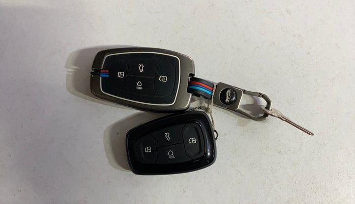 2022 Tata NEXON XZ PLUS DIESEL DARK EDITION, Diesel, Manual, 93,142 km, Key Close Up