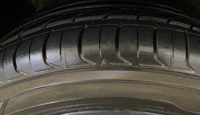 2022 Tata NEXON XZ PLUS DIESEL DARK EDITION, Diesel, Manual, 93,142 km, Right Rear Tyre Tread