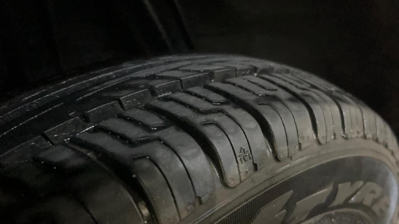 2018 Renault Kwid RXL, Petrol, Manual, 62,563 km, Right Rear Tyre Tread