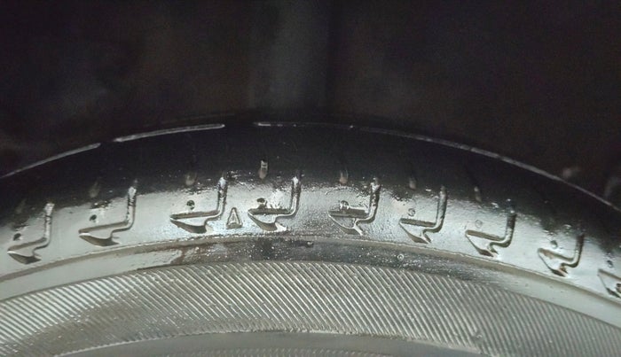 2019 Tata Zest XE PETROL, CNG, Manual, 72,673 km, Right Rear Tyre Tread