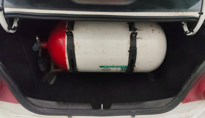 2019 Tata Zest XE PETROL, CNG, Manual, 72,673 km, Boot Inside