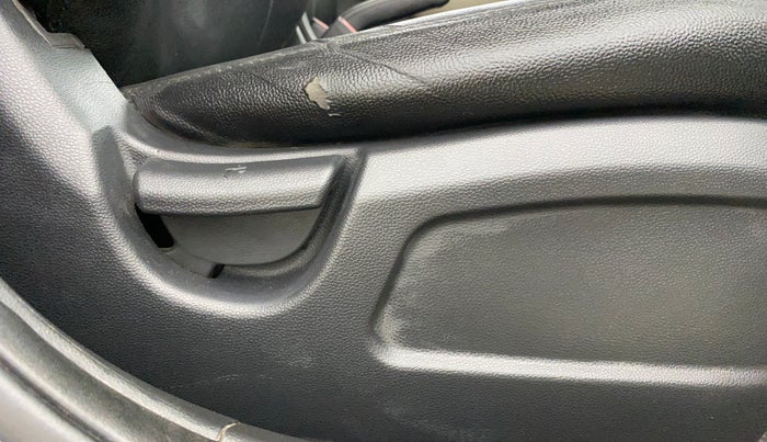 2017 Hyundai Elite i20 MAGNA EXECUTIVE 1.2, Petrol, Manual, 38,194 km, Driver Side Adjustment Panel