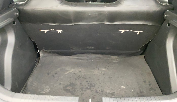 2017 Hyundai Elite i20 MAGNA EXECUTIVE 1.2, Petrol, Manual, 38,194 km, Boot Inside