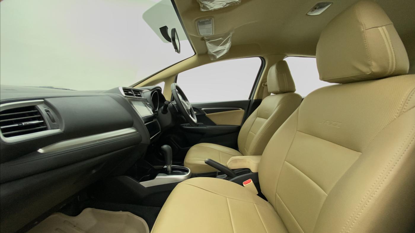 2021 Honda Jazz 1.2L I-VTEC VX CVT, Petrol, Automatic, 11,077 km, Right Side Front Door Cabin