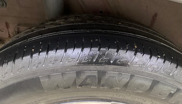 2020 Hyundai VENUE SX PLUS 1.0 TURBO DCT, Petrol, Automatic, 1,04,187 km, Right Rear Tyre Tread