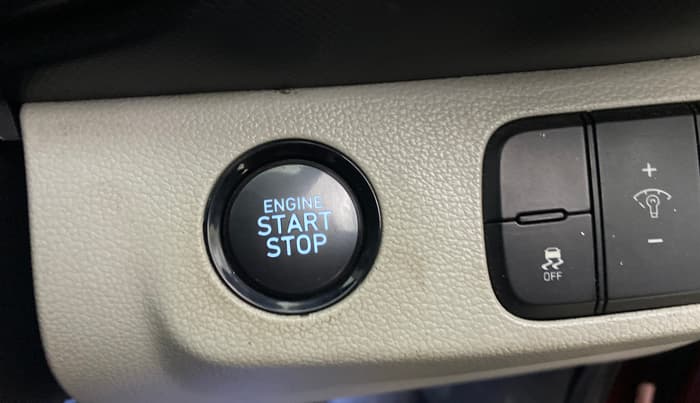 2020 Hyundai VENUE SX PLUS 1.0 TURBO DCT, Petrol, Automatic, 1,04,187 km, Keyless Start/ Stop Button